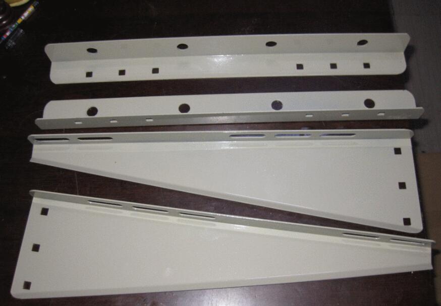 Air conditioner bracket