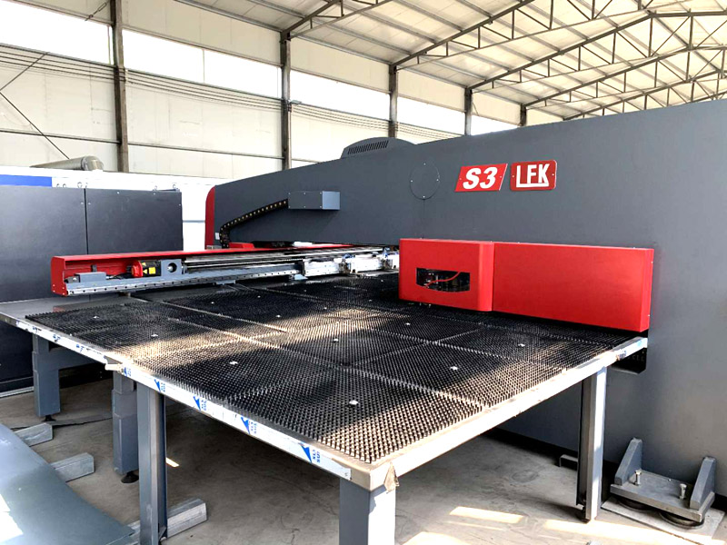 Laser cutting